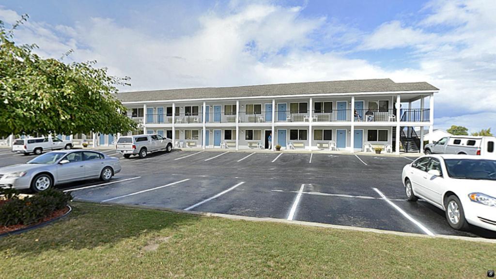 Americas Best Value Inn Saint Ignace Ngoại thất bức ảnh
